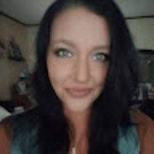 Meet your Posher, Cassandra